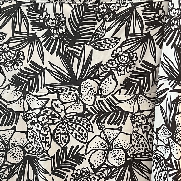 Emerald 18 Black & White Floral Golf Skort Large - Picture 5 of 7